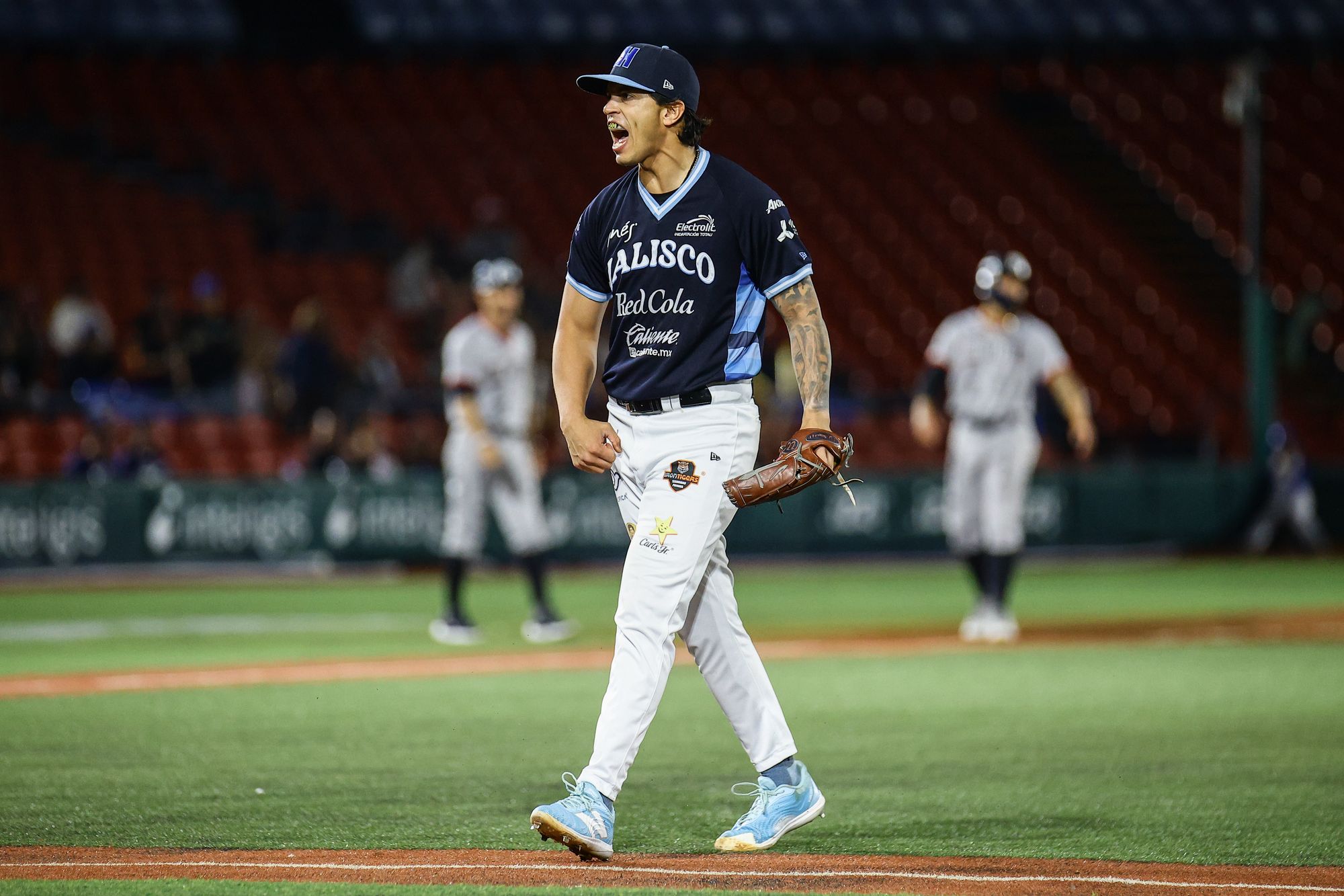 Joya de pitcheo de Dereck y Charros vence a Sultanes