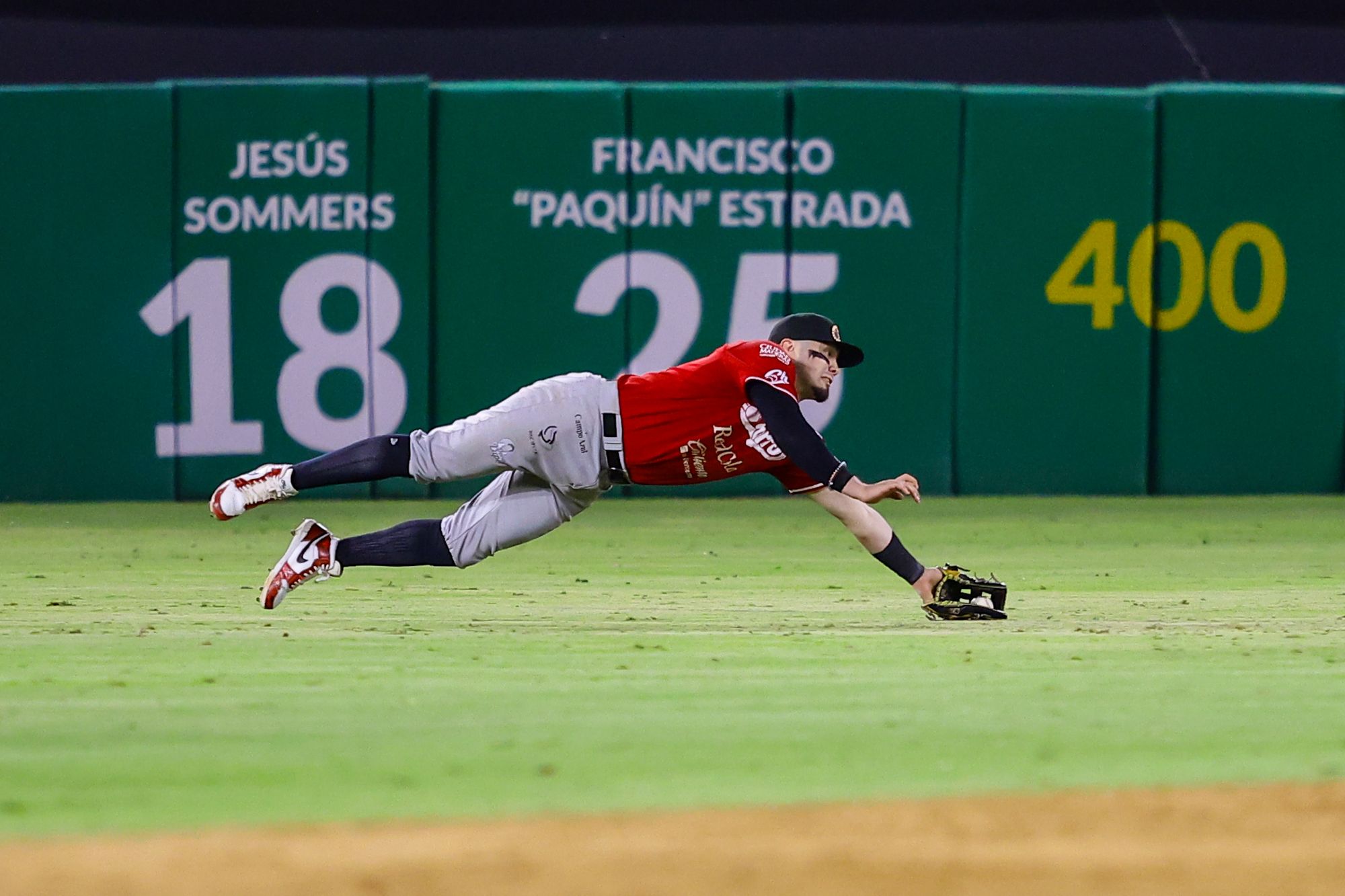 ¡De alarido! Charros vence en extrainnings a Culiacán y empareja la Final