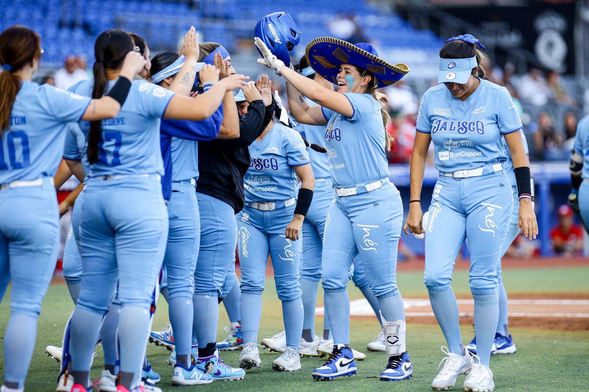 ¡De la mano de “La Capi”, las Campeonas están en Semifinales!