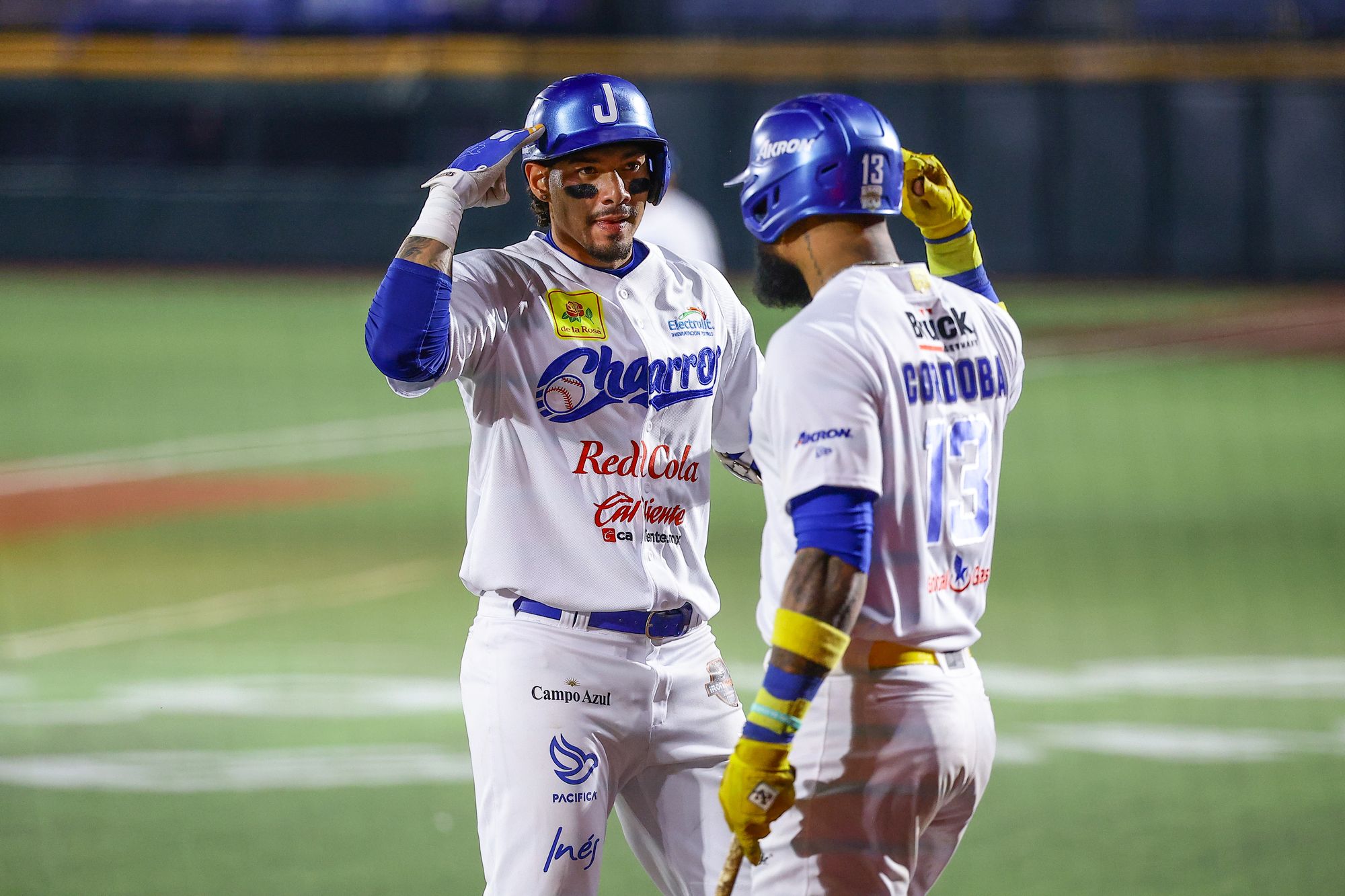 Noche de batazos, récord y victoria para Charros en Zapopan