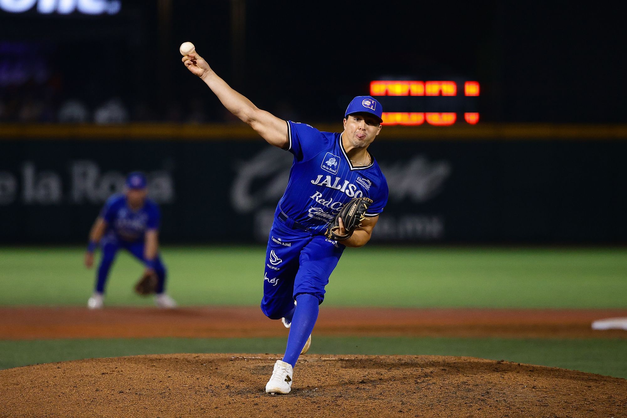 Vera y Charros doman a los Tigres en Lunes por la Noche