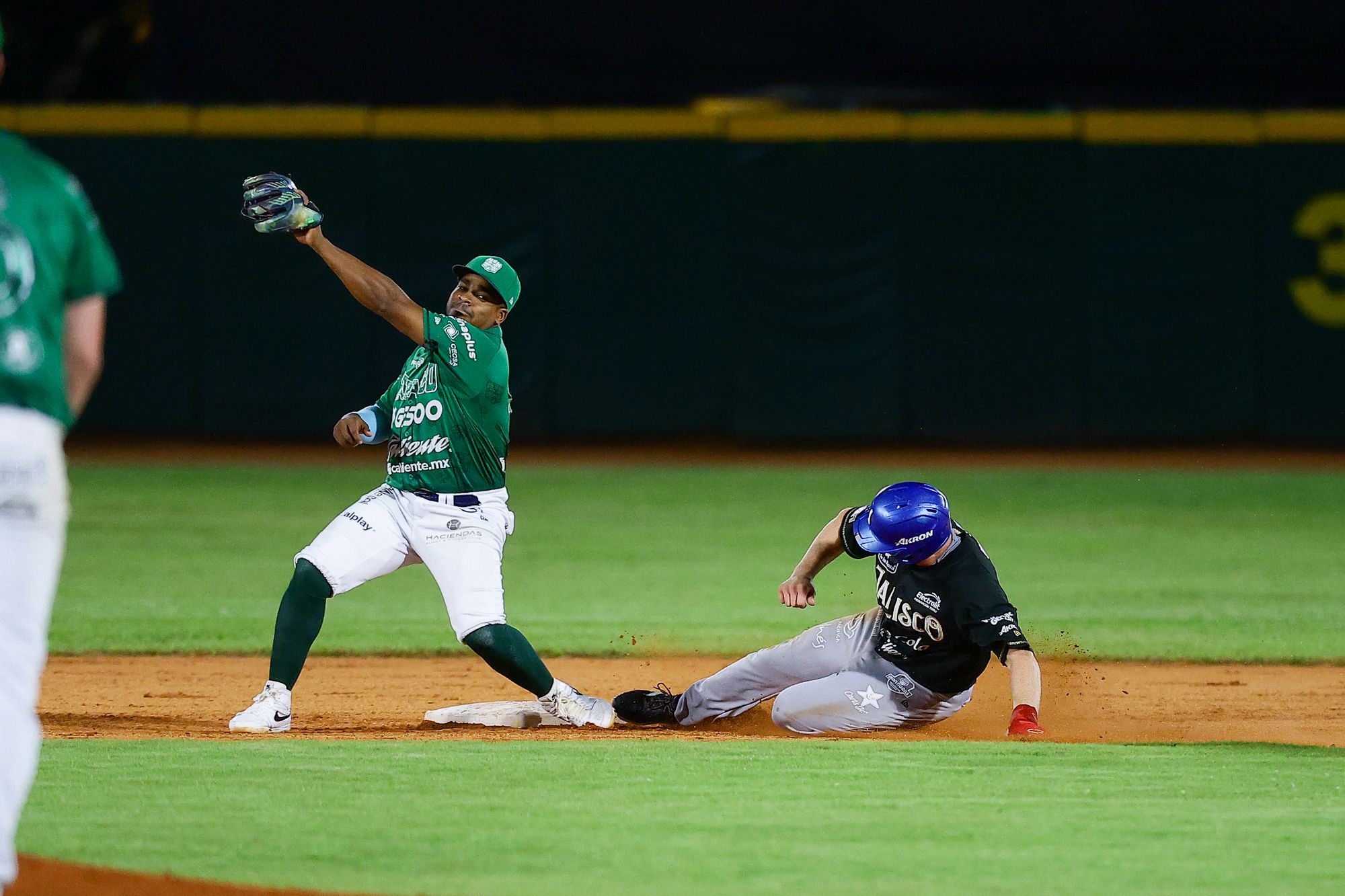 Se impone Olmecas en cerrado primer duelo en Tabasco