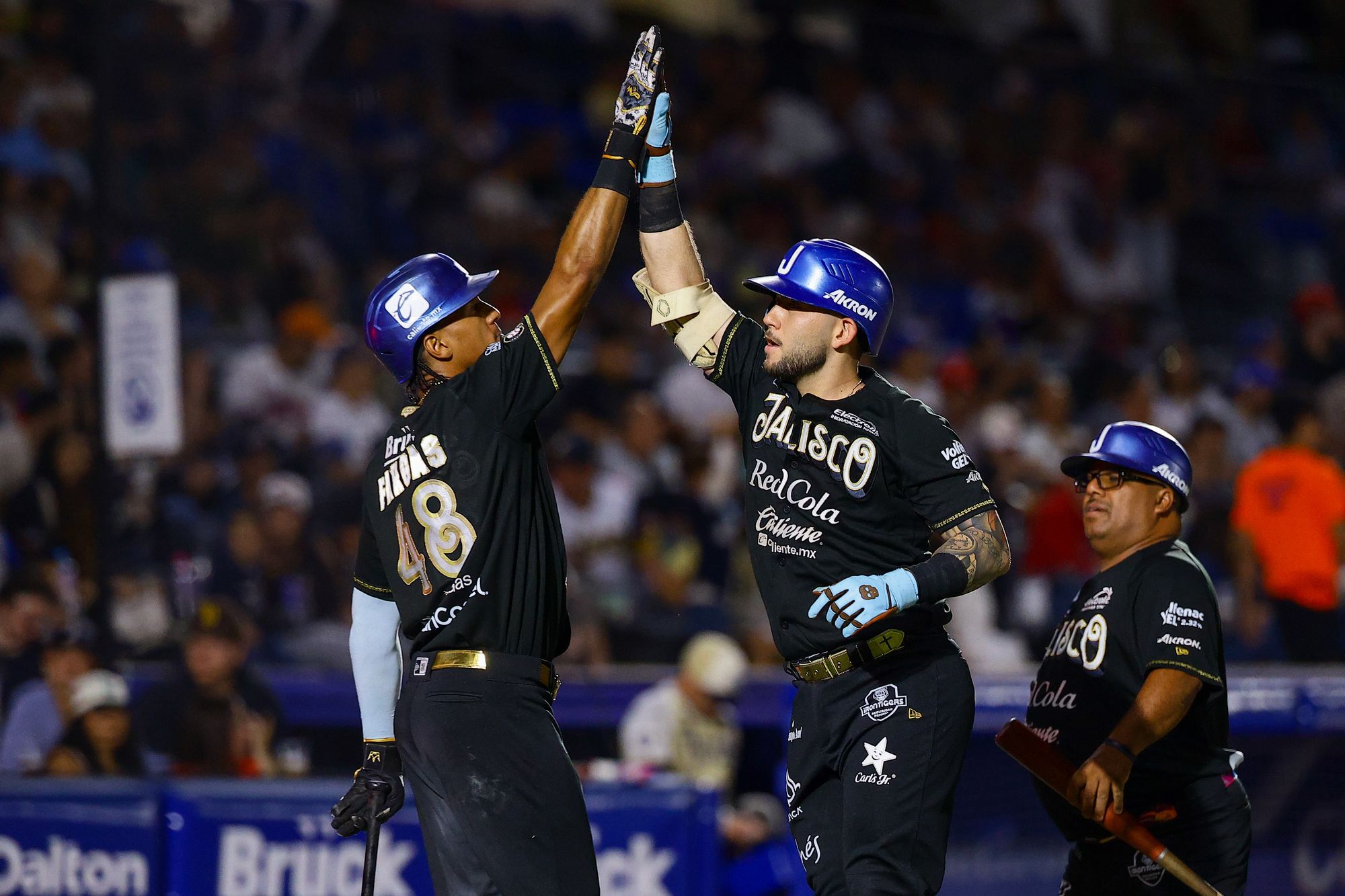 Amarra Charros serie frente a Tecos y sigue en la pelea