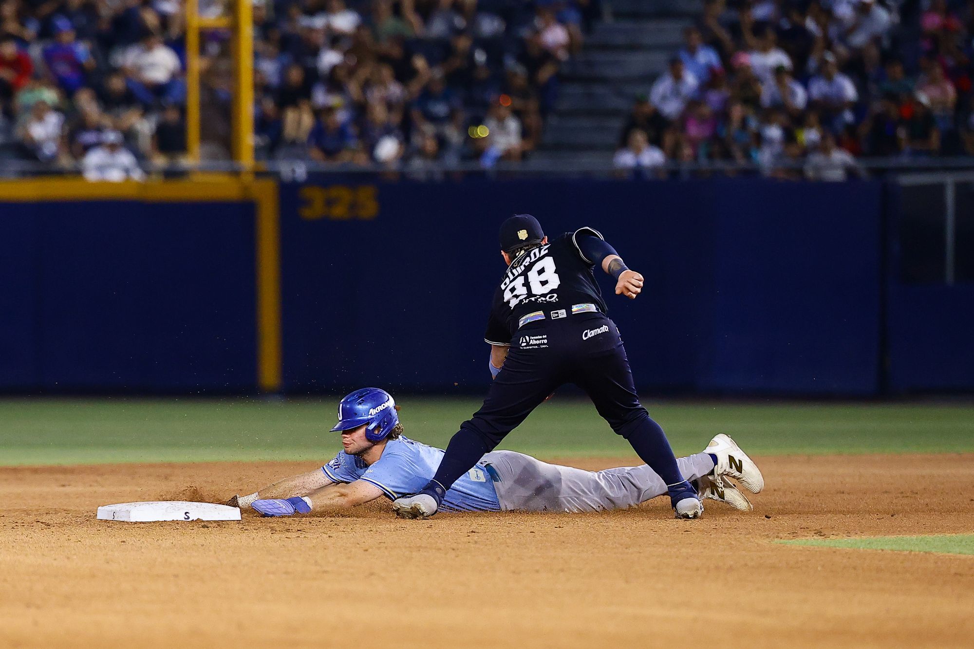 Empareja Sultanes serie ante Charros y se van a lo máximo