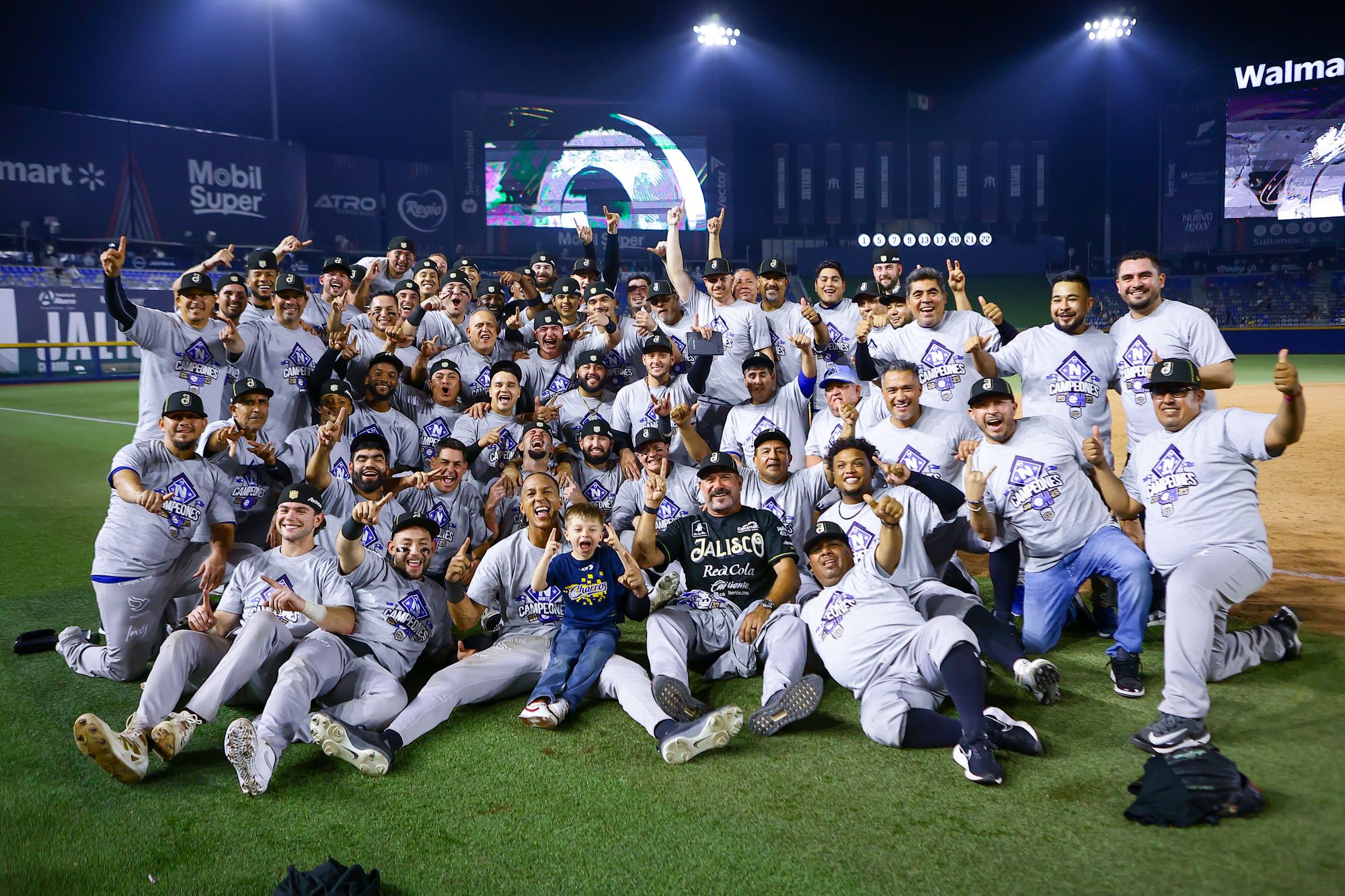 ¡Noche ‘mágica’ de Charros y están en la Serie del Rey!