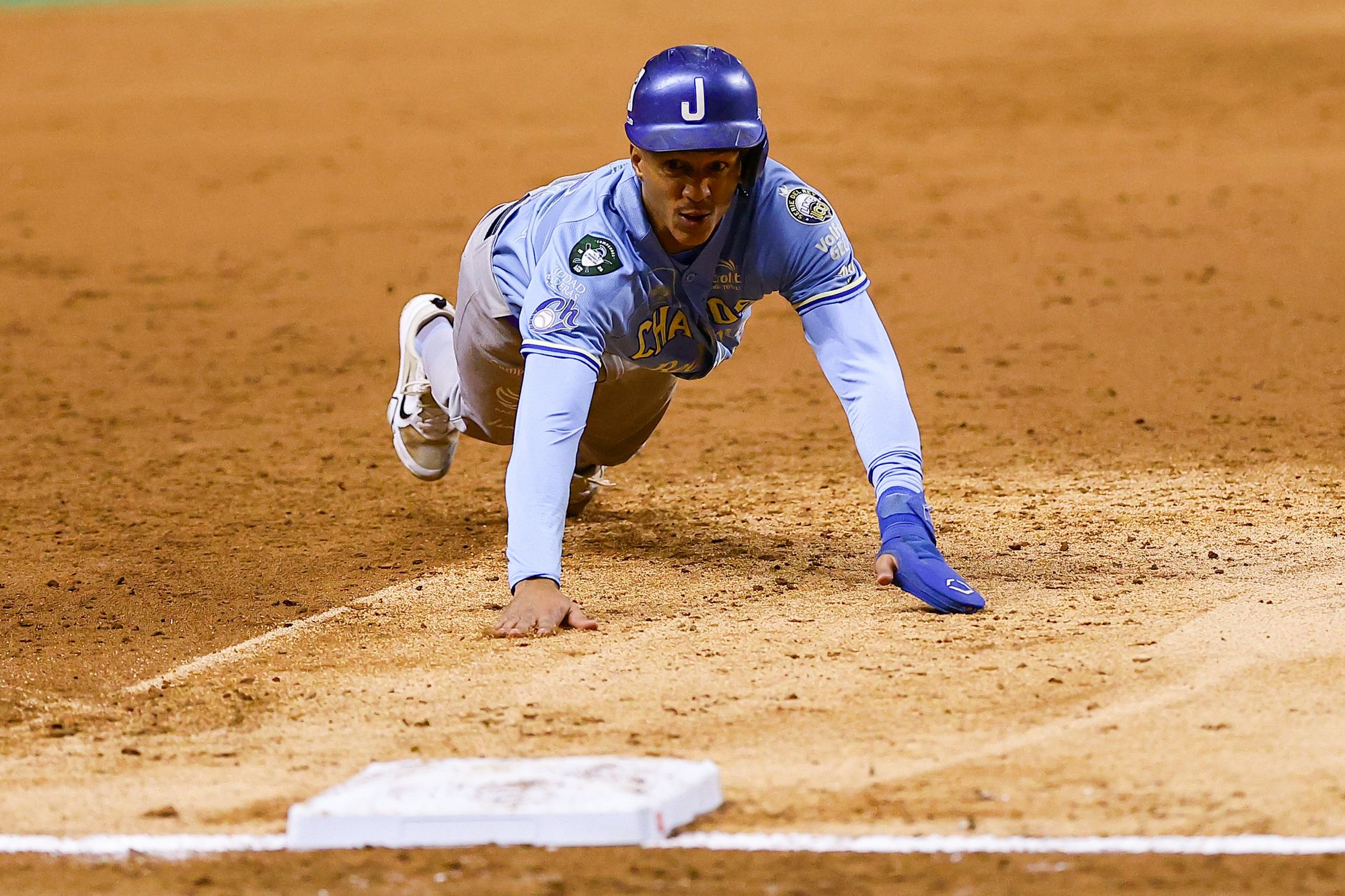 ‘Madrugan’ Diablos a Charros y toman ventaja en la Serie del Rey