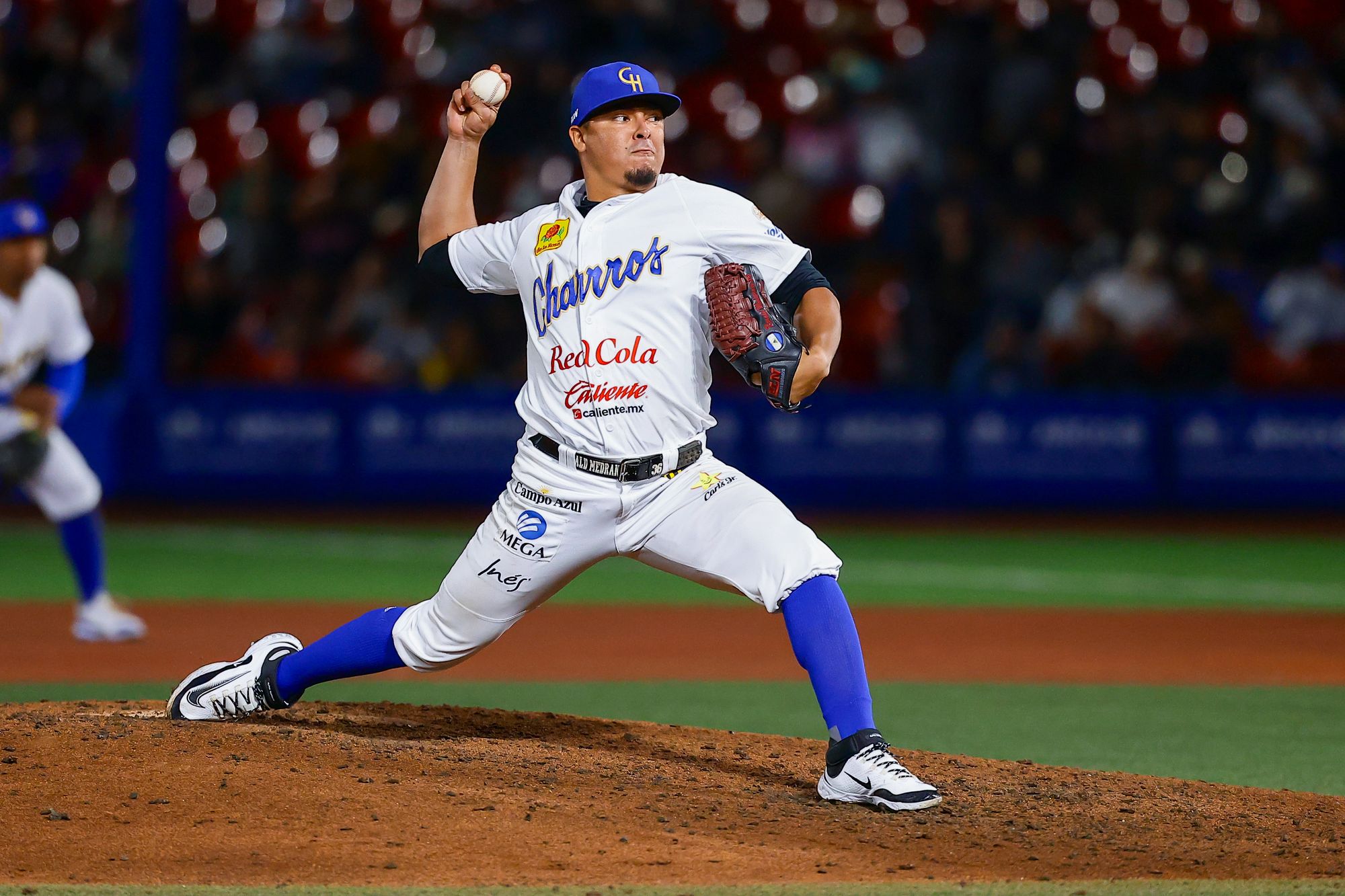 Charros toma la ventaja ante Tucson en el primer duelo histórico