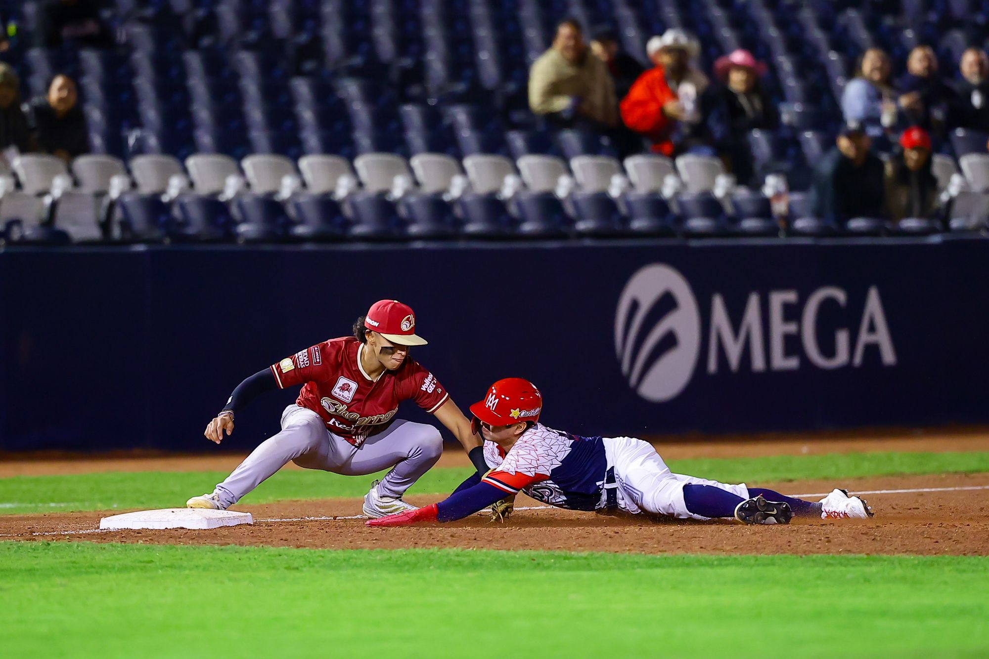 Charros amarra la serie en Mexicali y hace historia con Julián Ornelas