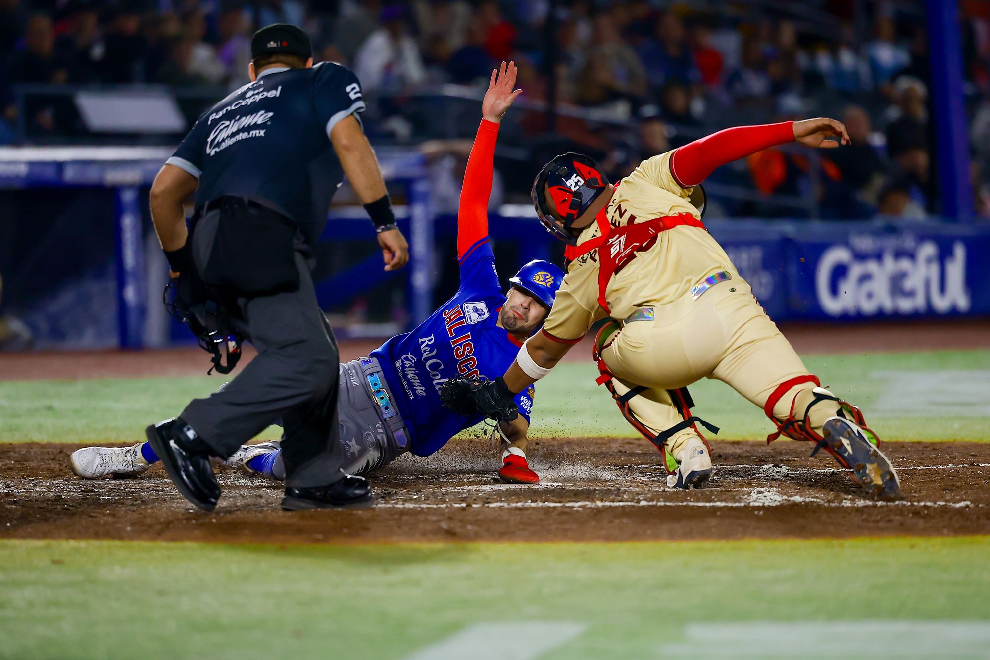 Grand Slam encamina a Charros; amarran serie vs Tucson