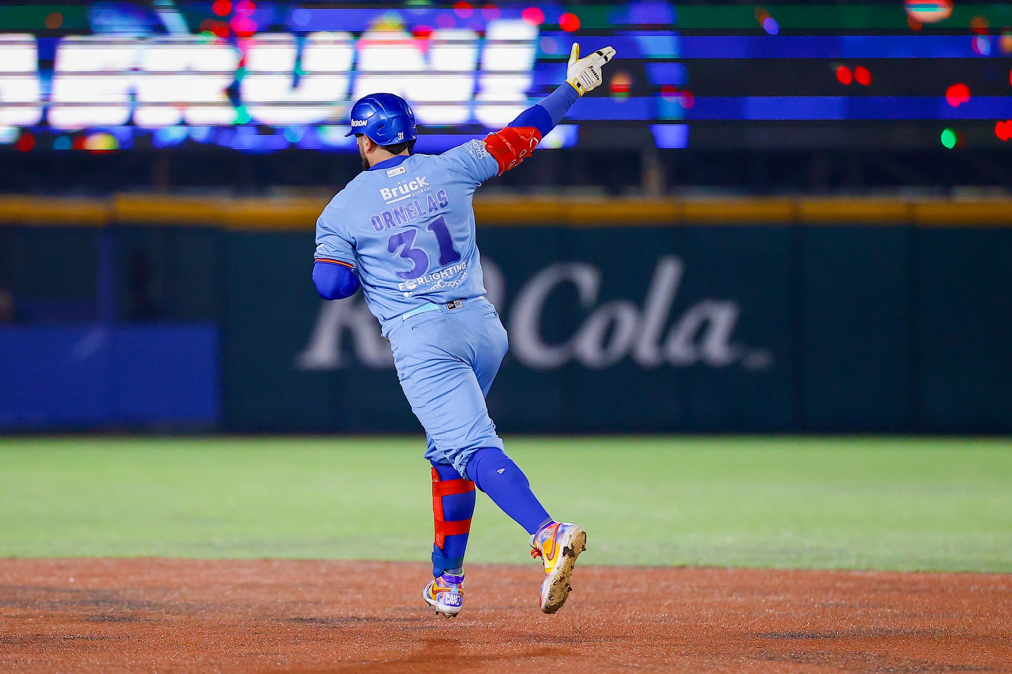 Remonta Charros y vence a Yaquis en primero de la serie