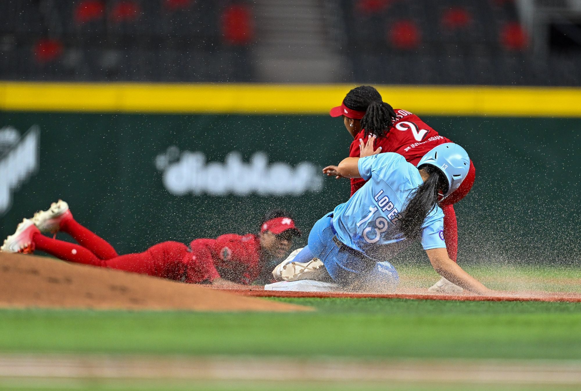 En cerrado duelo, Charros de Jalisco Softbol cae ante Diablos de México Femenil en el arranque de la temporada