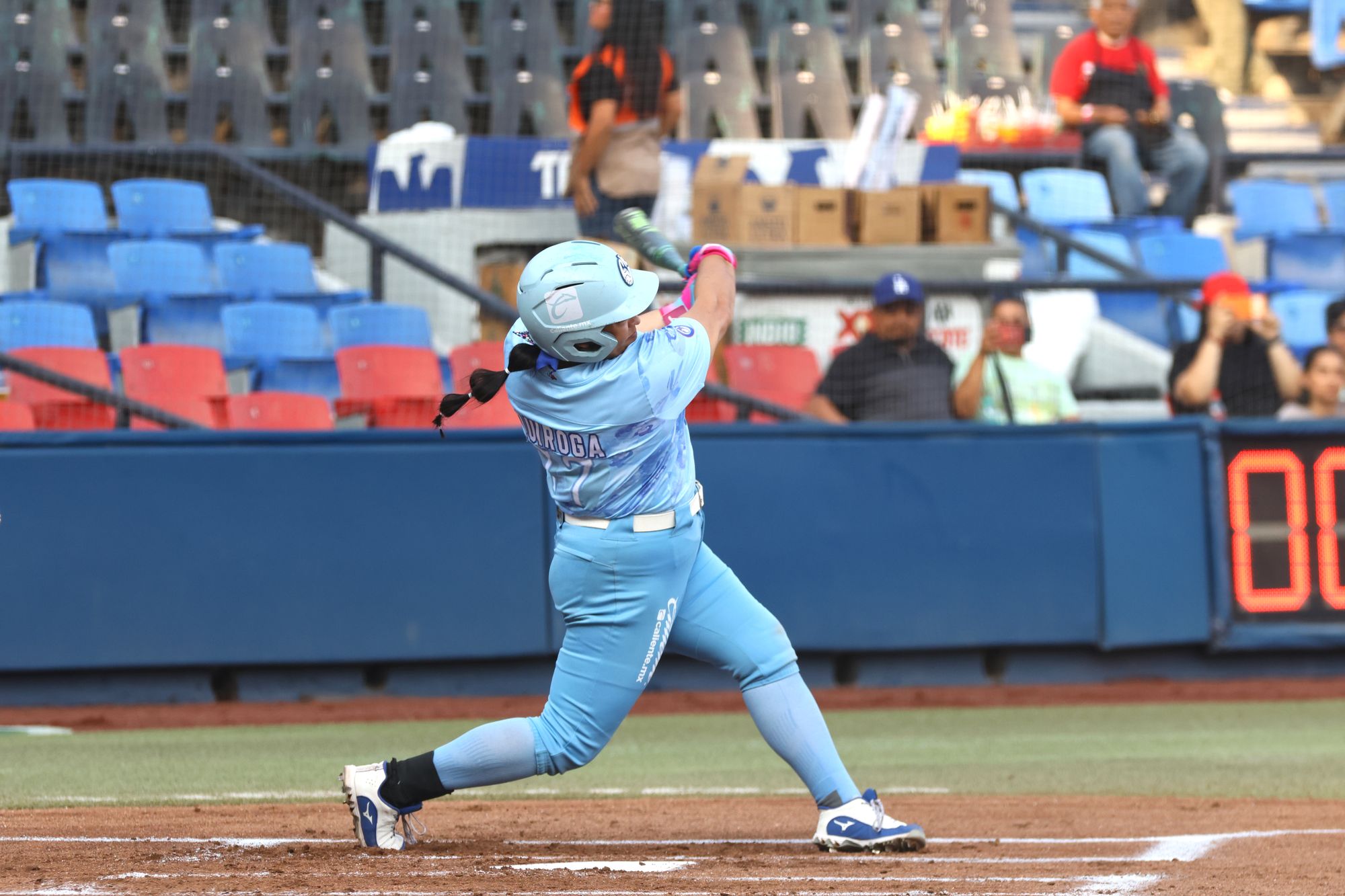 Charros muestra reacción ofensiva, pero Sultanes se queda con el primero en el Walmart Park