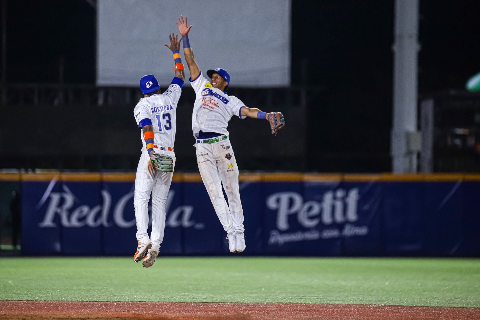 Charros abre con triunfo serie ante Durango