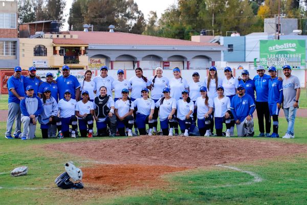 Presume Charros Softbol Femenil paso perfecto en pretemporada