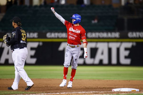 Doblega Charros a Naranjeros e iguala serie en Hermosillo