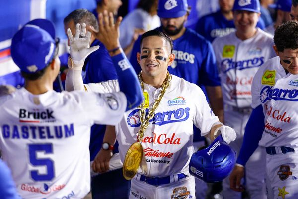 Artillería jalisciense liquida a Tecos en el primero