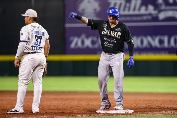 Cae Charros en un emocionante tercero de serie