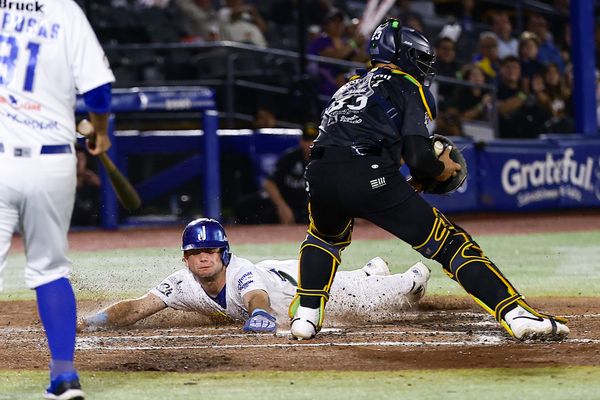 Se lleva Charros doble función vs. Rieleros; vuelve a zona de Playoffs