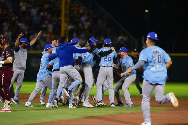 ¡Jalisco ‘arrebata’ juego a Laguna y va a la Serie de Campeonato!