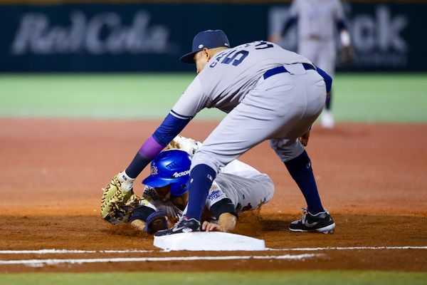 Sufre voltereta Jalisco y Nayarit se lleva la serie completa
