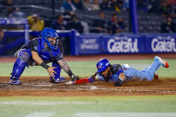 Yaquis arma regresiva en la novena y se empata la serie