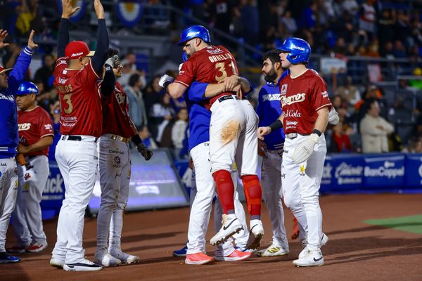 Ornelas y Wielansky desatan poder y Charros empata la serie