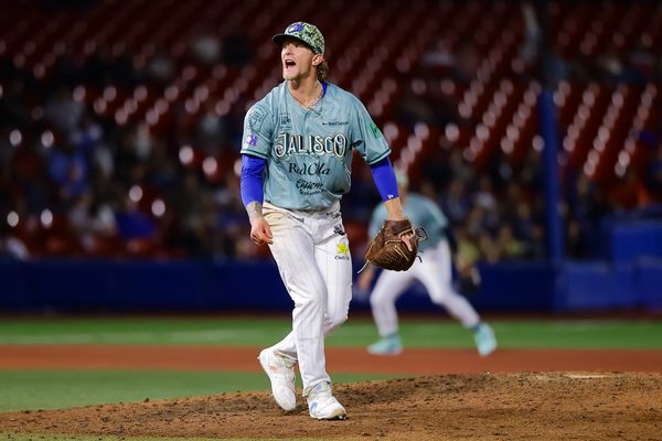 Charros explota temprano y pega primero ante Sultanes