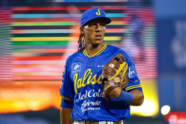 Paliza y blanqueada de Charros para emparejar la serie
